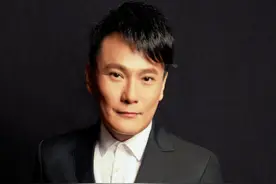 情歌王子张信哲，上综艺大胆挑战自我，中年危机还是中年叛逆？图片