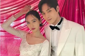 《顶楼》6子女演员背景起底！小千颂伊、校草高材生，宝藏演员图片