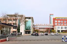 城阳不能报考青岛市内四区高中？市民建议引进私立学校，你怎么看图片