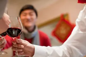 输液“清洗”血管垃圾？保健品可以去斑块？别再被忽悠了图片