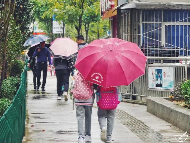 「十堰美食」等你下课,一起去吃垃圾啊