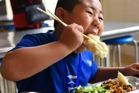 求求四川人，给食物取那么可爱的名字，会让外地人不忍心下嘴的图片