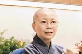 谭咏麟婚内与女粉生子，狠心抛弃发妻：我跟她只有恩情，没有爱情图片
