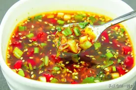 过年，教你做万能蘸料！凉拌菜、涮火锅都可以，怎么吃都香图片