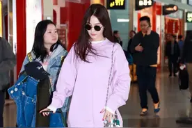 2020年放下匡威吧，adidas的“贝壳头”C位出道，巨潮图片