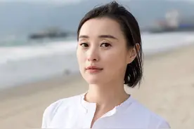 演员吴越的从容人生，和她生命中真正爱过的一个男人图片