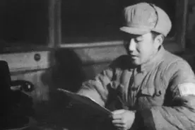 百年瞬间丨北平新华广播电台开始播音图片