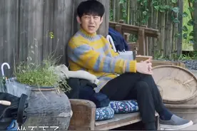 张子枫拒绝和黄磊、何炅划船，给出理由后，才知她的心有多美好图片