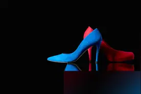 达芙妮大溃败：从遍地开花到关店9成，靠贴牌自救？图片