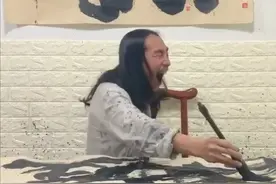 另类书画网红何维越，他到底是哗众取宠的小丑还是讽刺派大师？图片