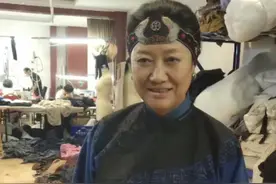 64岁老戏骨王丽云晒近况，走路摇晃状态疲惫，脸色苍白惹人担心图片