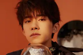 易烊千玺上位记，和他飞升背后的两大“神秘推手”图片