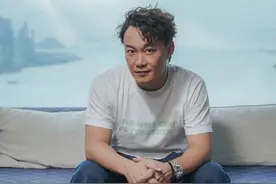 陈奕迅发粤语新歌首次接受视频专访：人应该需要一定的风趣感图片