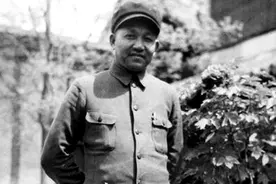 长征的功臣陈光，建国后担任了广东军区副司令，为何49岁去世？图片