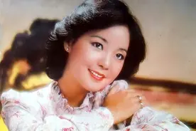 1995年邓丽君去世，一个月后遭爆料：她是台湾间谍！咋回事？图片