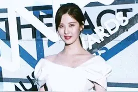 女爱豆穿包臀裙展露超强女人味，徐贤子瑜腰臀比真真是绝了图片