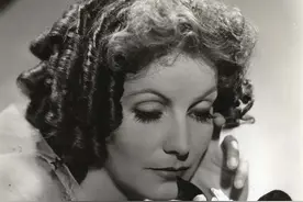 世界顶级美女主演的经典电影：茶花女蝴蝶梦乱世佳人苔丝图片