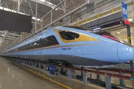 CR300BF型“复兴号”动车组将在国内首次上线 正式“落户”银西高铁图片