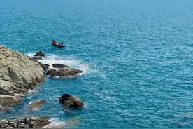 惊艳！山东一位老大爷斥巨资花了33年，盖了一座富丽堂皇的贝壳楼图片