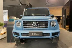 实拍奔驰G350瓷器蓝，全国限量十台，只加价20万？图片