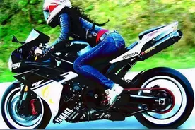 摩托骑出了一身痛，可那才叫爽啊图片