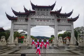 青林寺是我国唯一的谜语村，猜谜语进景区不收门票观美景图片