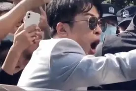 太嚣张？辛巴与保安起争执，后者直接被开除，酒店经理也被迫低头图片