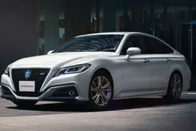 15代皇冠发布，内饰大改配3.5LV6引擎，网友：亚洲龙靠边图片