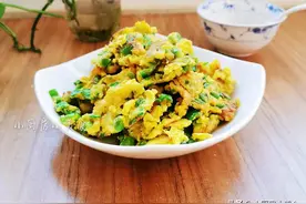 玉米粉粗粮细作，2分钟做一盘，比吃馒头香，老人孩子都爱吃图片