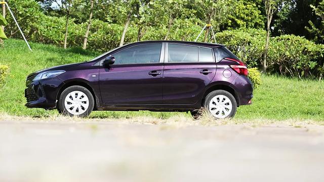 威驰FS试驾：空间超大超实用，省油省力低油耗！堪称家用车典范