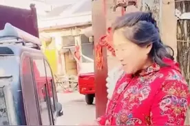 大衣嫂出手太阔绰！曝过年给儿媳包10万红包，疑因儿媳怀孕？图片