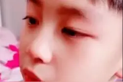 前央视主持曹颖好严，儿子为满分1题连做234次，眼睛哭成核桃图片