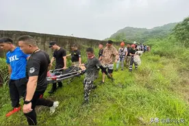 急！悬崖边男子醉酒后发信息说“兄弟我走了……”图片