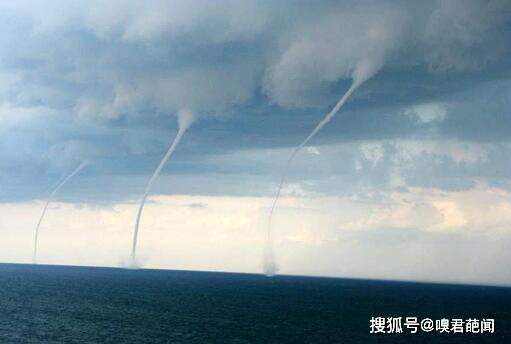 高邮湖龙吸水(21世纪关于龙存在流传最广的都市传说)(江苏高邮龙吸水