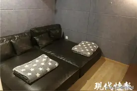 私人影院存监管盲区，13岁女孩和网友发生关系图片