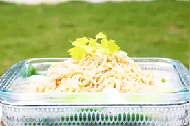 厨师长教你一道有贵族血统的大煮干丝，平民版，更适合家庭做法视频封面