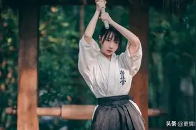 中年已婚男人要是遇到心动的女人，最好的出路，往往就只有一条图片