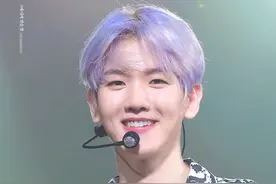 边伯贤29岁生日，粉丝扮“口罩玩偶”应援，SM这一天也不忘记挣钱图片