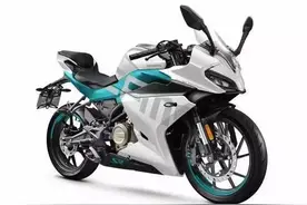 如果铃木极客飒250进入国内和春风250SR你会选谁？图片