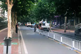 唐山高新区协和道安装了隔离护栏 交通秩序明显改善图片