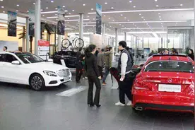 “0利率”贷款买车划算吗？4S店套路多，看完不怕被坑了！视频封面