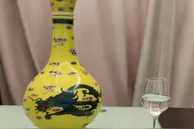 肚松咪酒：年初七喝牛二，祝大家新年牛气冲天图片