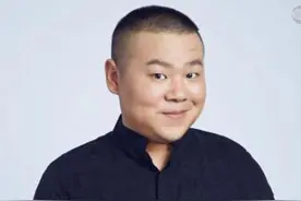 岳云鹏又次被官媒点名表扬，网友纷纷夸赞：难怪你会那么红图片