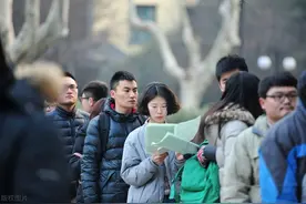确认录取后，反被学生放了“鸽子”，老师一气之下将其上报教育部图片