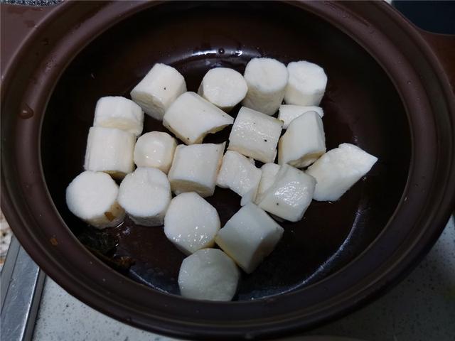 冬天进补，牛羊肉都不如这菜，8元1斤，和淮山一起炖，营养又美味