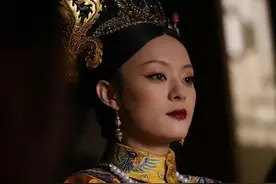 重温《甄嬛传》，宫中的小主看似有地位，却有三个小人物不敢得罪图片