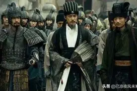 五首歌颂诸葛亮的诗词：出师未捷身先死，长使英雄泪满襟图片