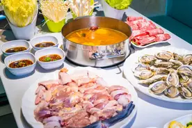 弥勒生猛的生蚝鸡，食材跨省运来，吃一口鲜到天灵盖图片