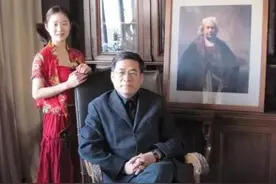 ​油画院院长让妻子当模特，画了6幅人物画，共卖7179万图片