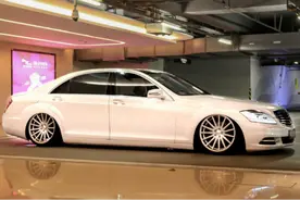 三款D级改装车，你喜欢哪个？图片